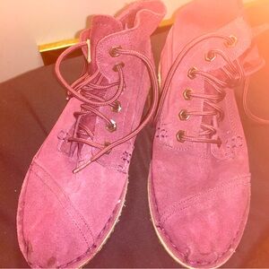 Authentic Tom’s ankle boots size 7.5